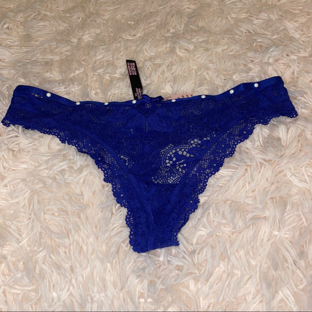 NWT Victoria Secret Lace Thong